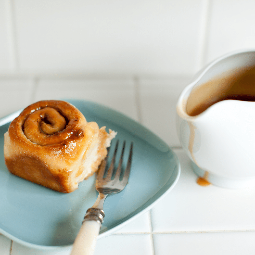 Cinnamon Rolls Caramel Sauce