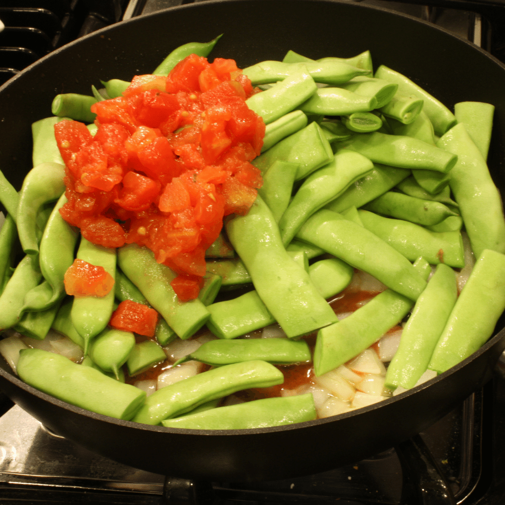 Italian Green Beans with Roasted Garlic