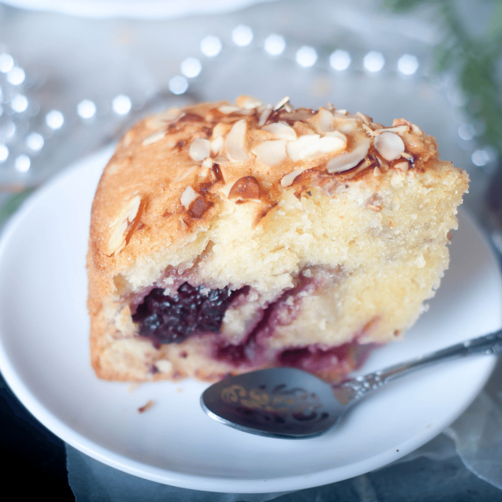 Viennese Apricot Cake