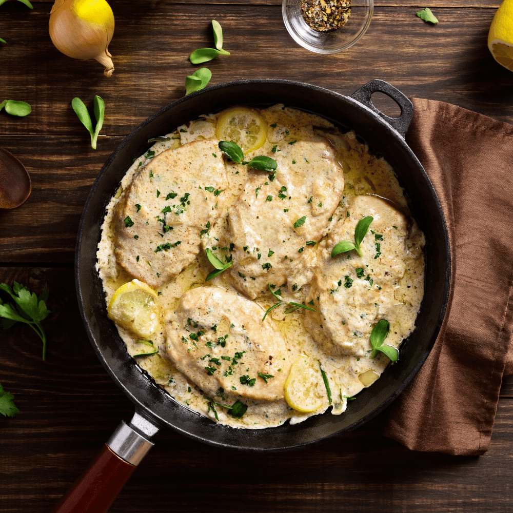 What to Serve with Chicken in White Wine Sauce