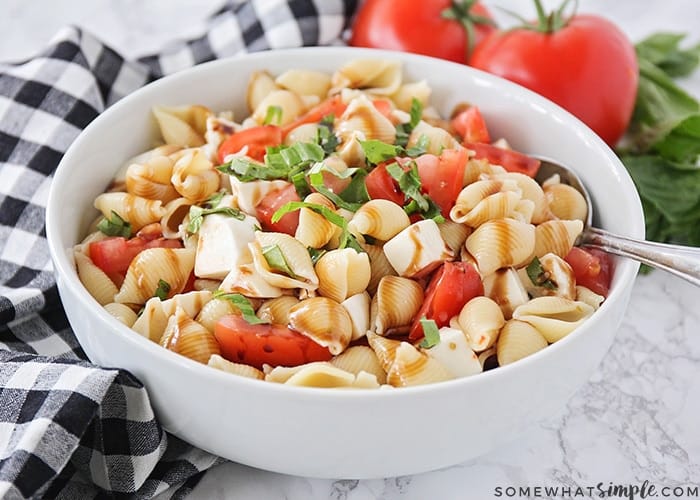 Easy Caprese Pasta Salad