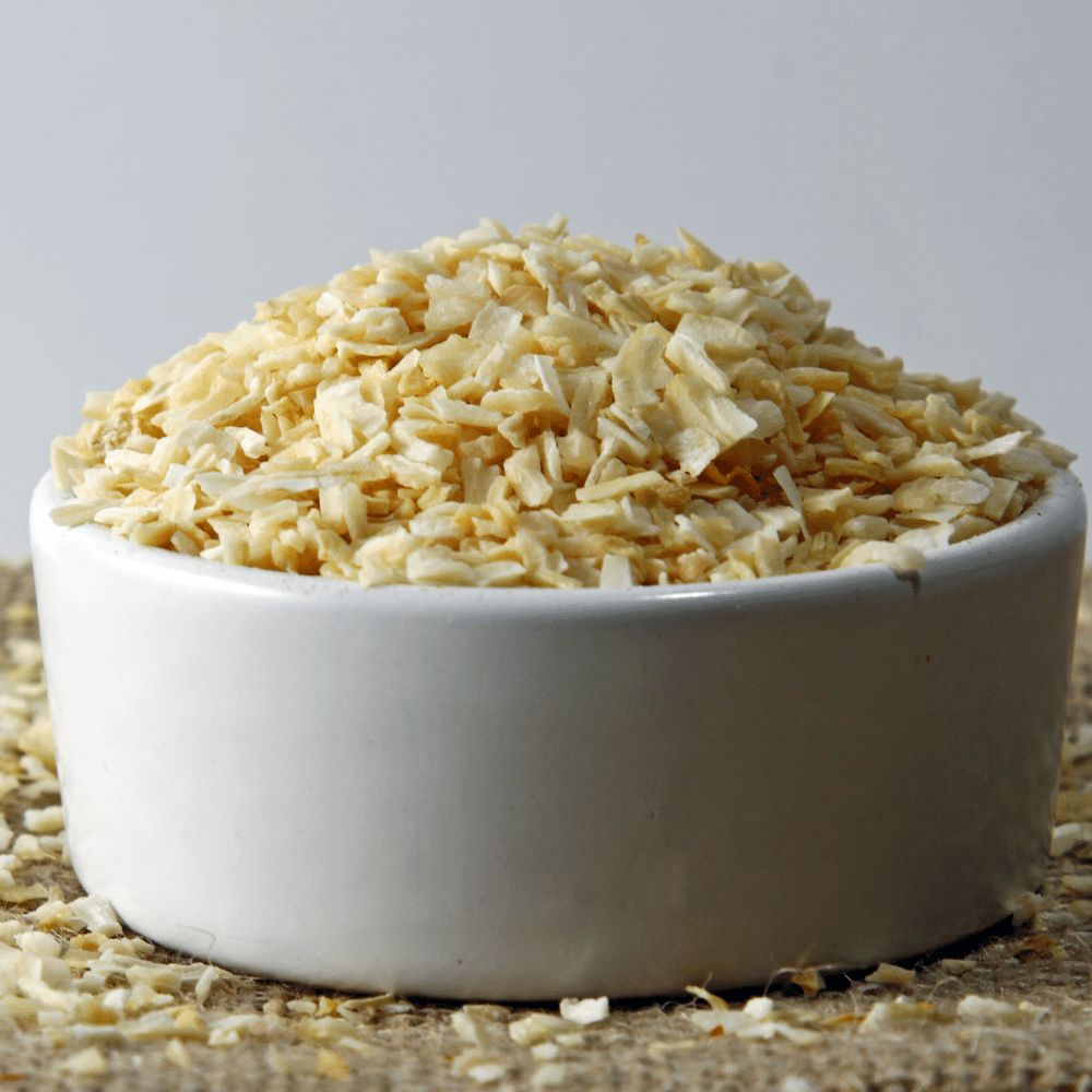 Onion flakes