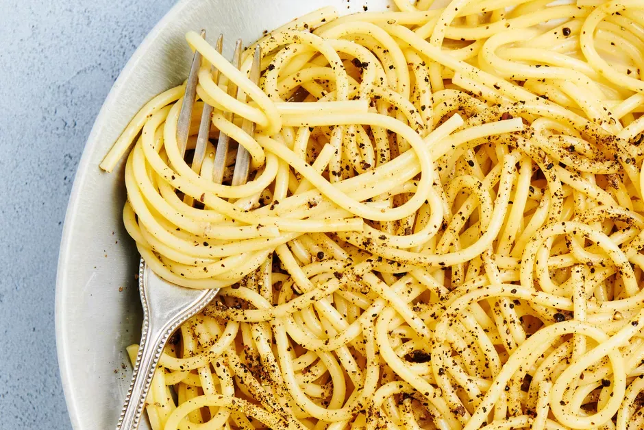 Super Easy Cacio e Pepe Pasta