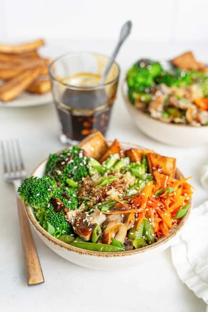 TERIYAKI QUINOA BOWL