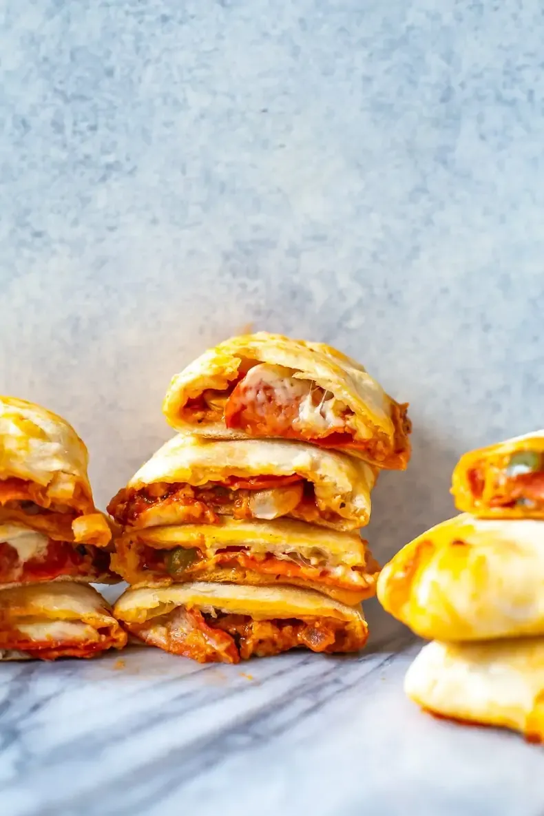 HOMEMADE PIZZA POCKETS