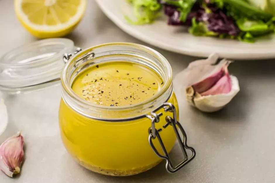 Lemon Garlic Salad Dressing