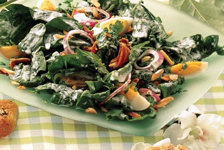 Spinach Salad with Blue Cheese Dressing