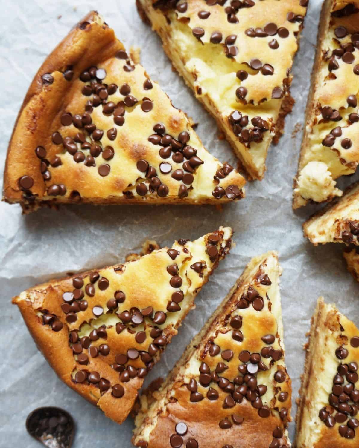 Keto Cheesecake with Chocolate Chips