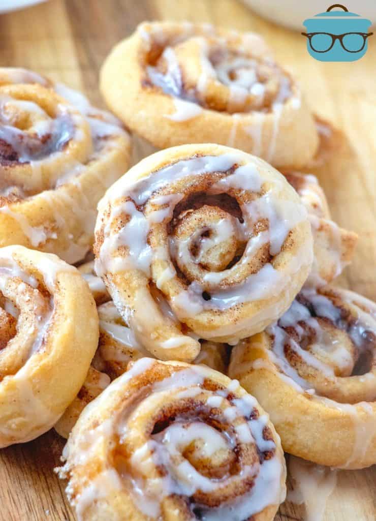 Cinna-Minis (Miniature Cinnamon Rolls)