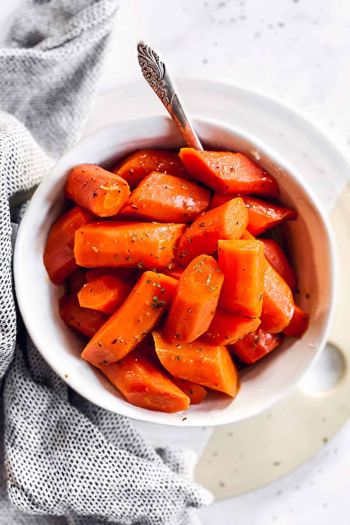 Honey Butter Thyme Crockpot Glazed Carrots