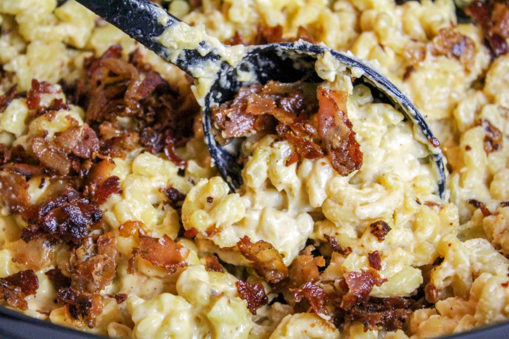 Slow Cooker Mac and Cheese with Bacon