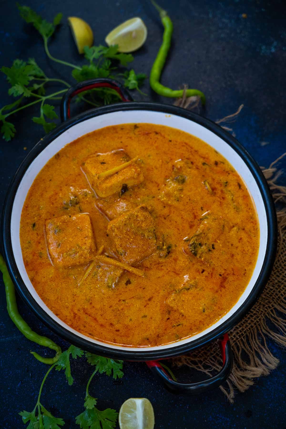 Dahi Paneer (Paneer In Yogurt Curry)