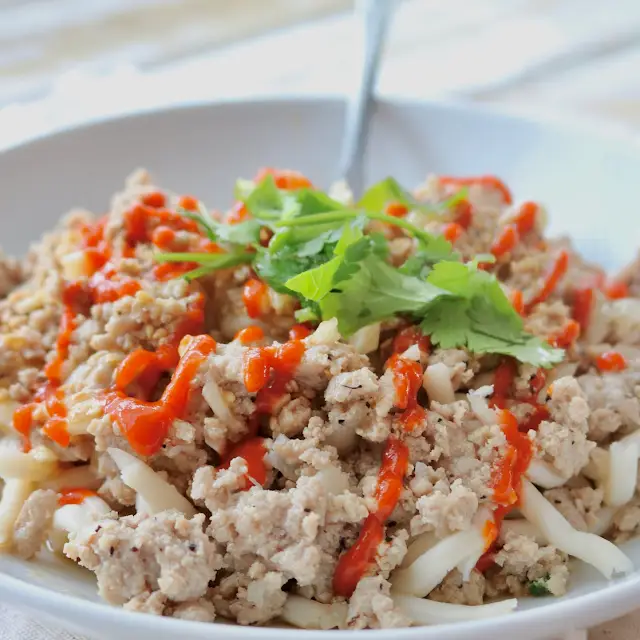 Sriracha Sesame Udon Noodles with Ground Turkey