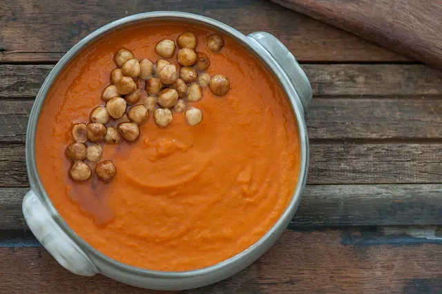 5-Ingredient Spiced Tomato Soup