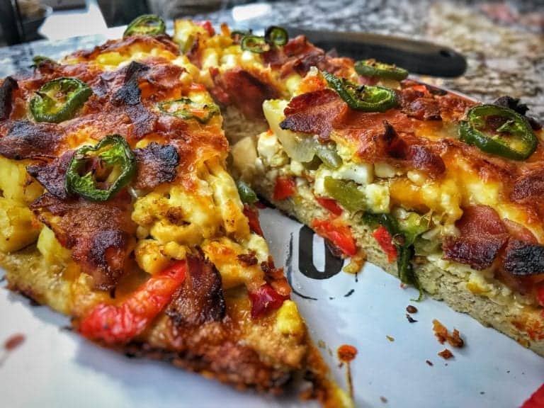 Low-Carb Veggie Breakfast Pizza