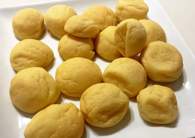 Cheese Bread (Pão de queijo)