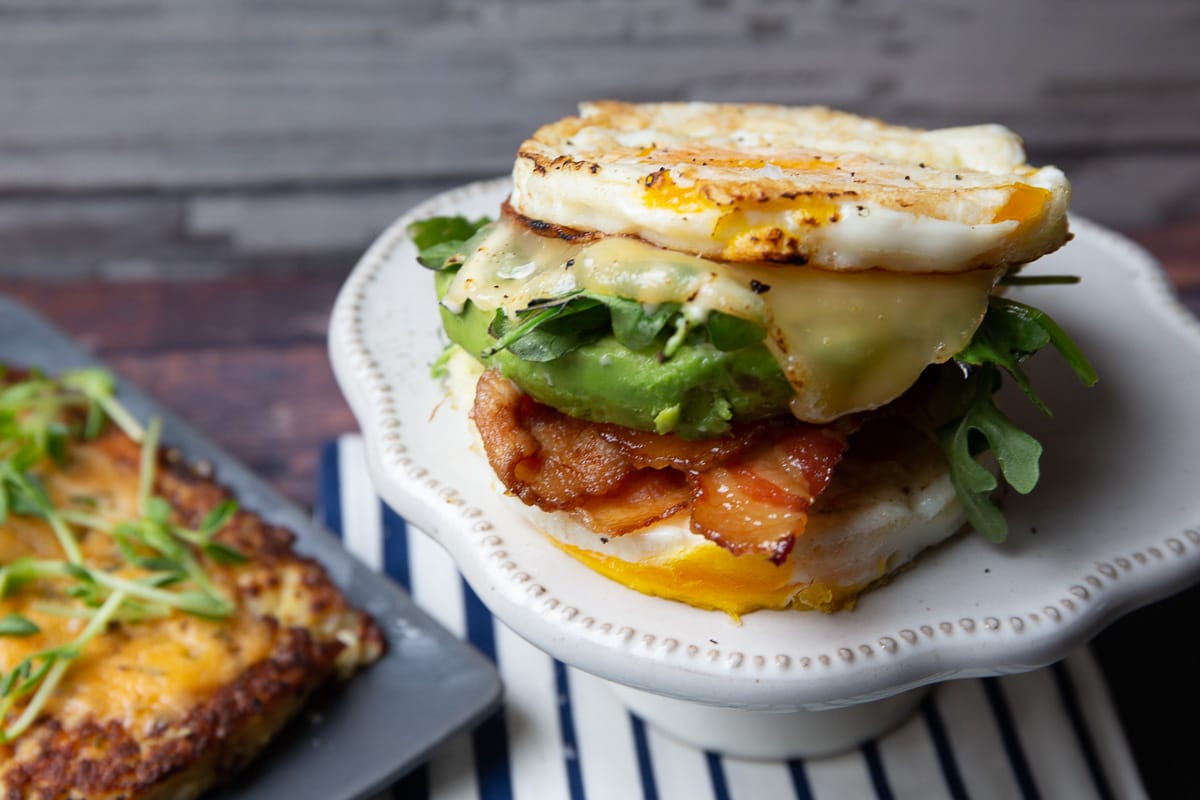 keto breakfast sandwich with garlic aioli and avocado