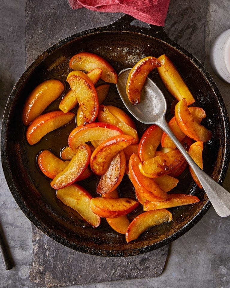 Caramelized apples