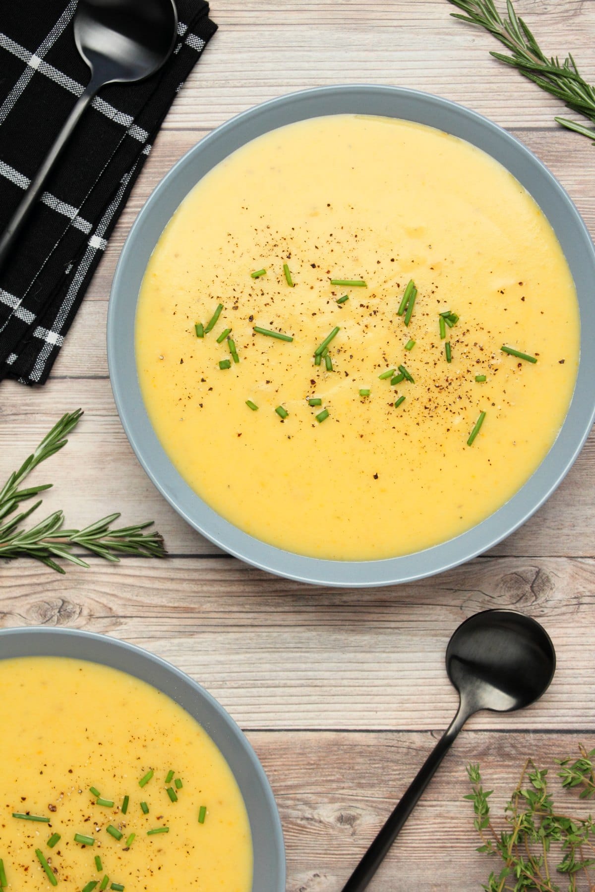 Super Creamy Vegan Potato Soup