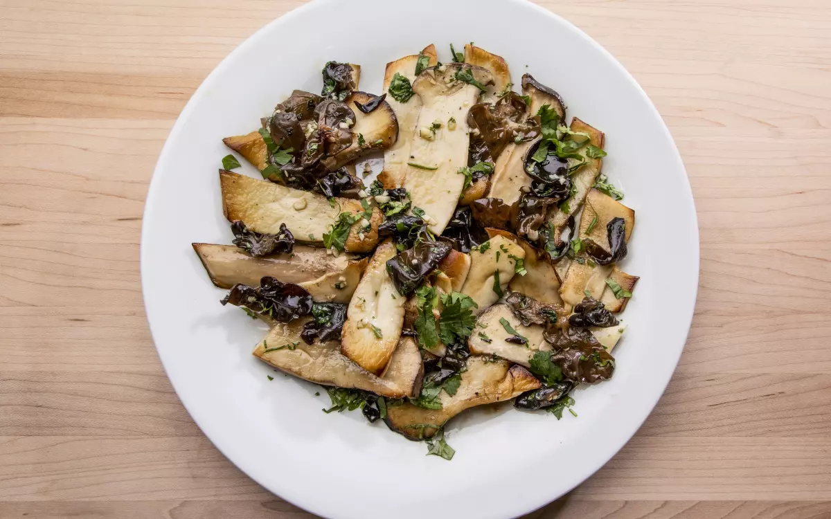 King Oyster And Wood Ear Mushrooms With Cilantro Persillade