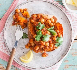 Vegan chickpea curry jacket potatoes