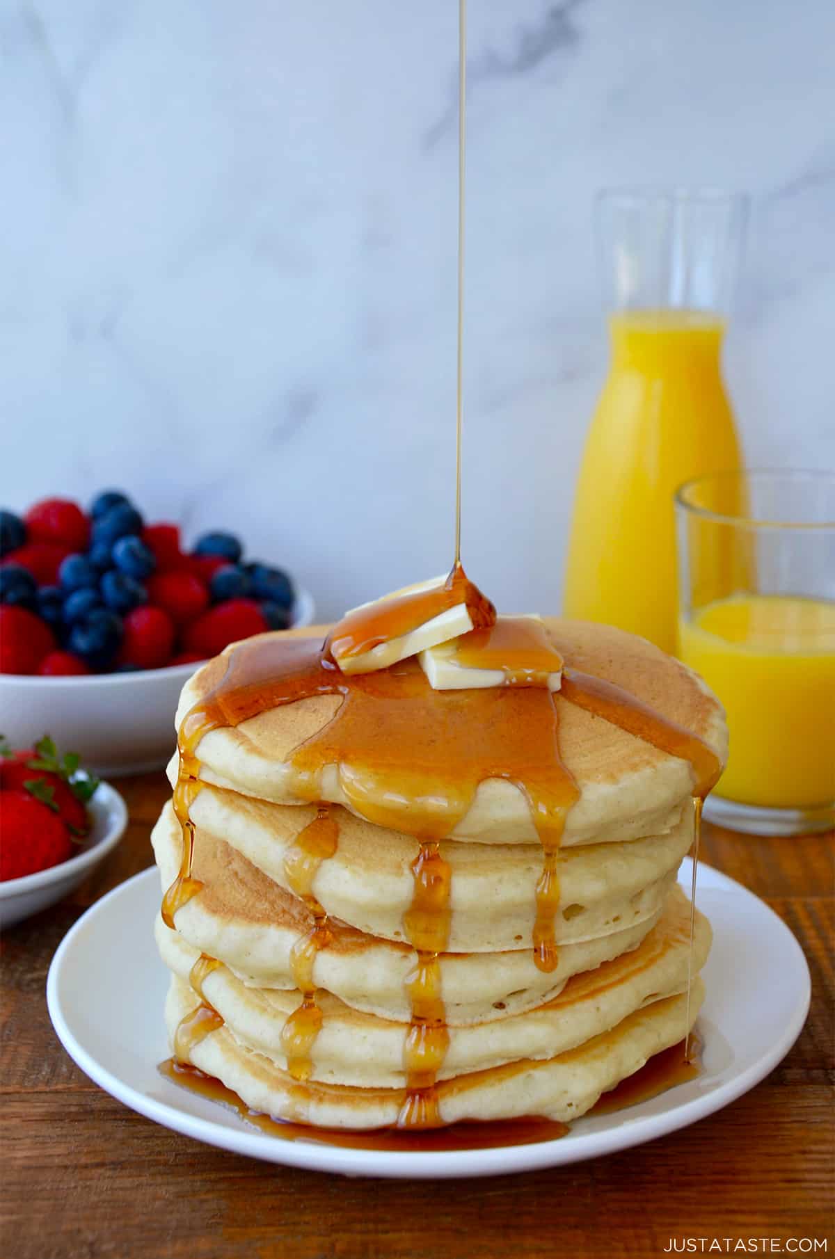 Fluffy Buttermilk Pancakes