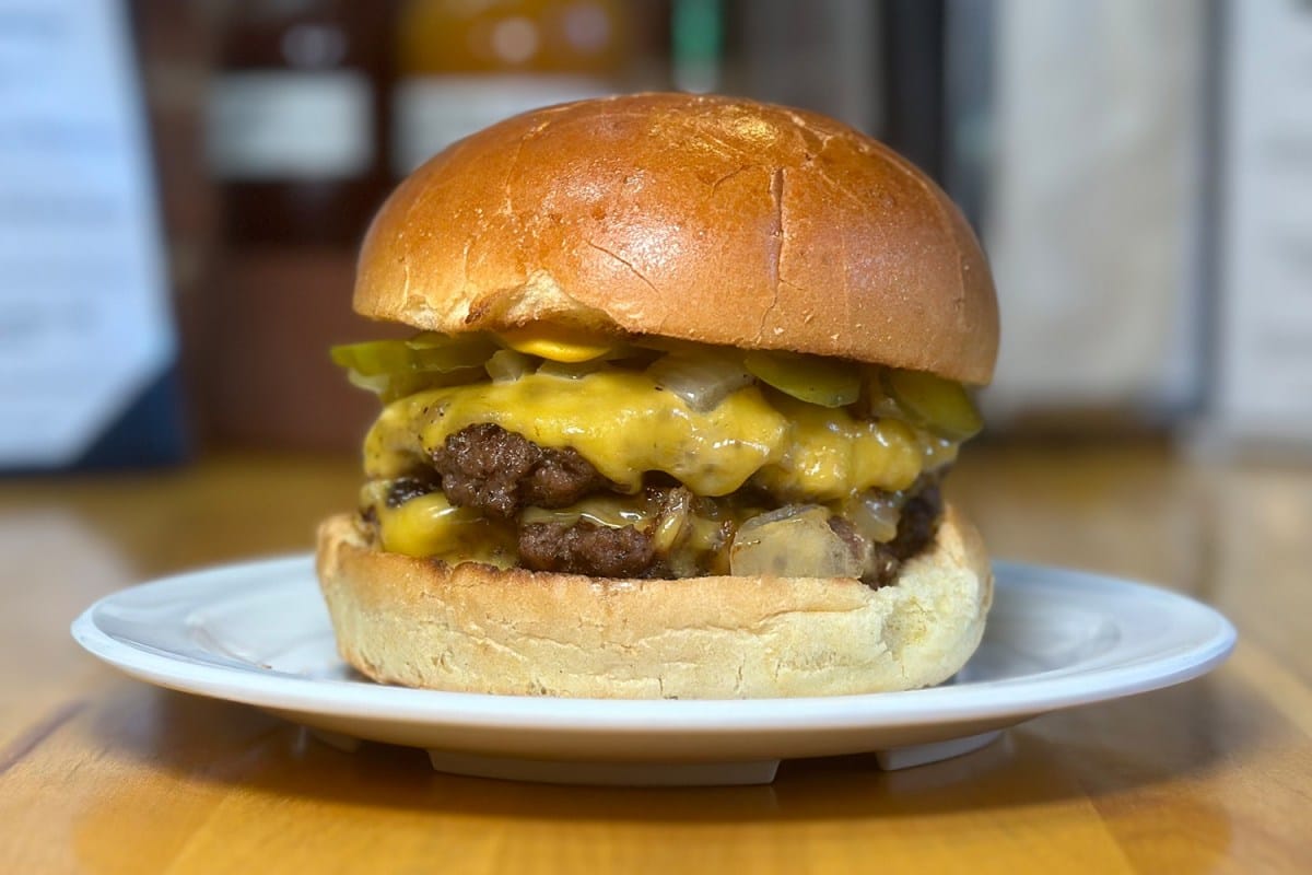 Oklahoma's Controversial Recipe: Fried Onion Burgers with Mustard