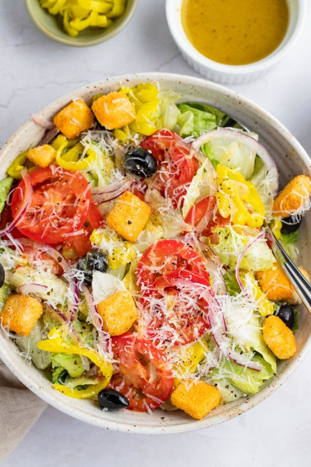 Olive Garden Salad (Copycat Recipe)
