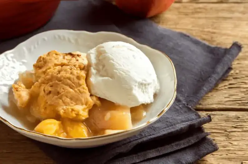 Trisha Yearwood Peach Cobbler