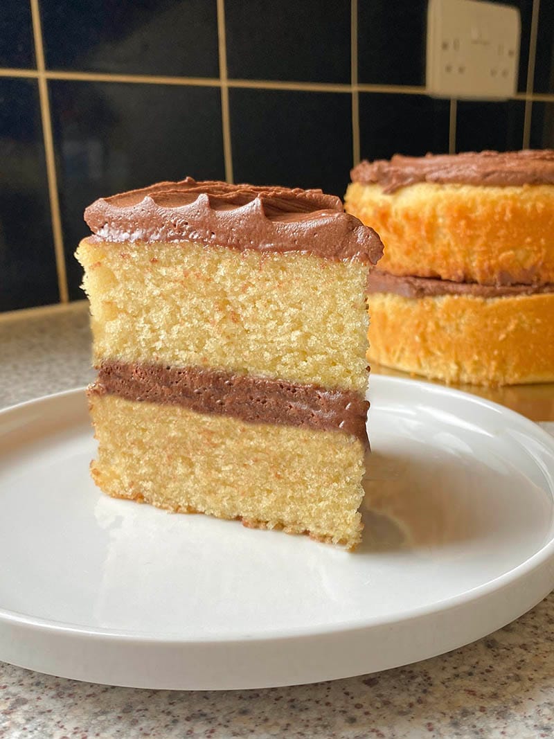 Vanilla Cake with Chocolate Ganache