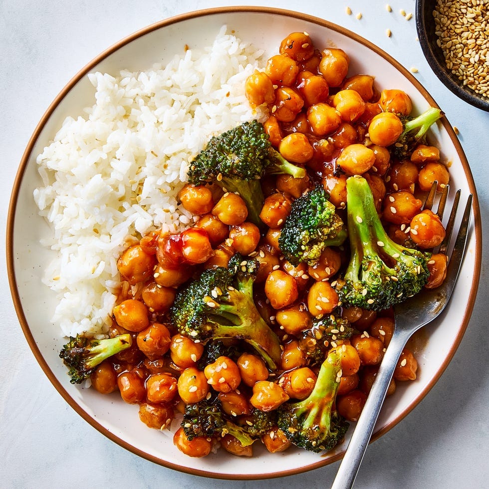 Sticky Sesame Chickpeas & Broccoli