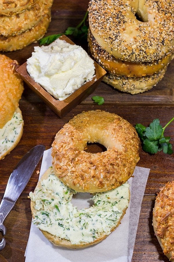 Easy Bagel and Cream Cheese Recipe