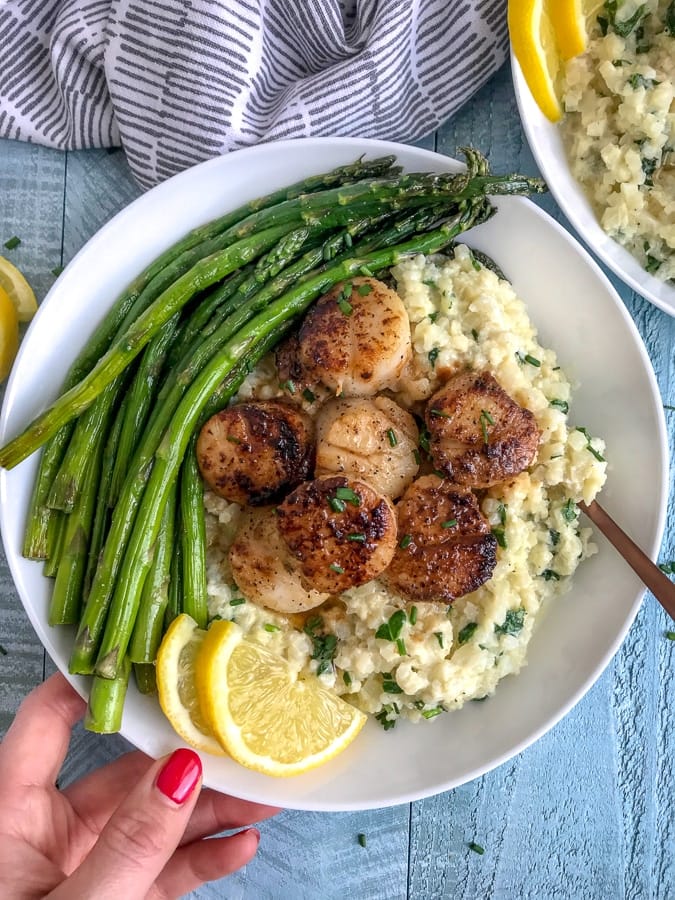Crispy Garlic Butter Scallops with Lemon Risotto