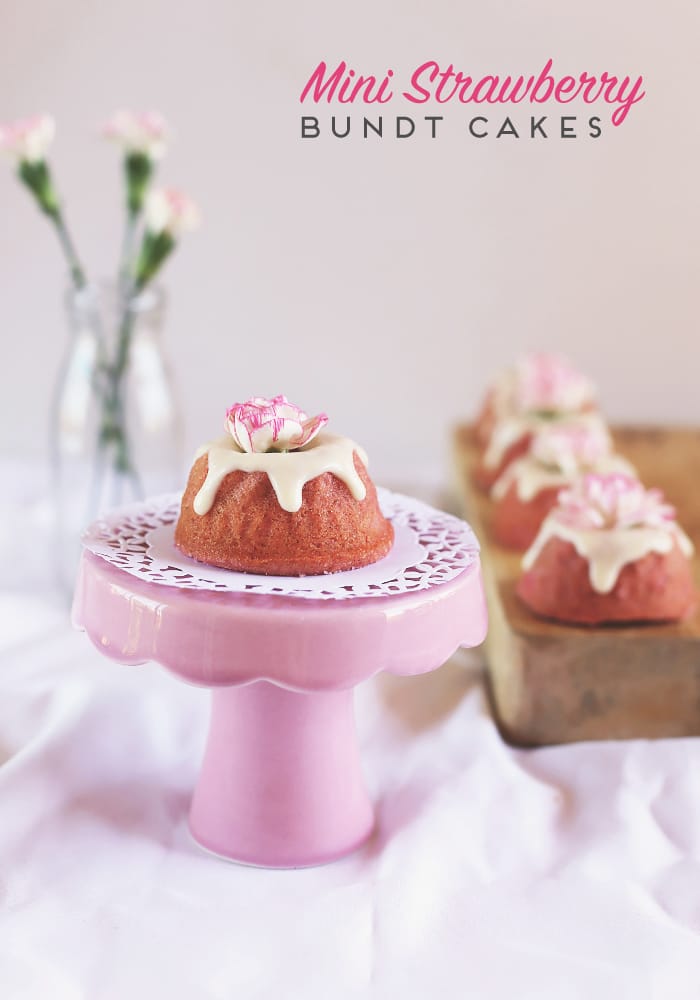 Mini Strawberry Bundt Cake