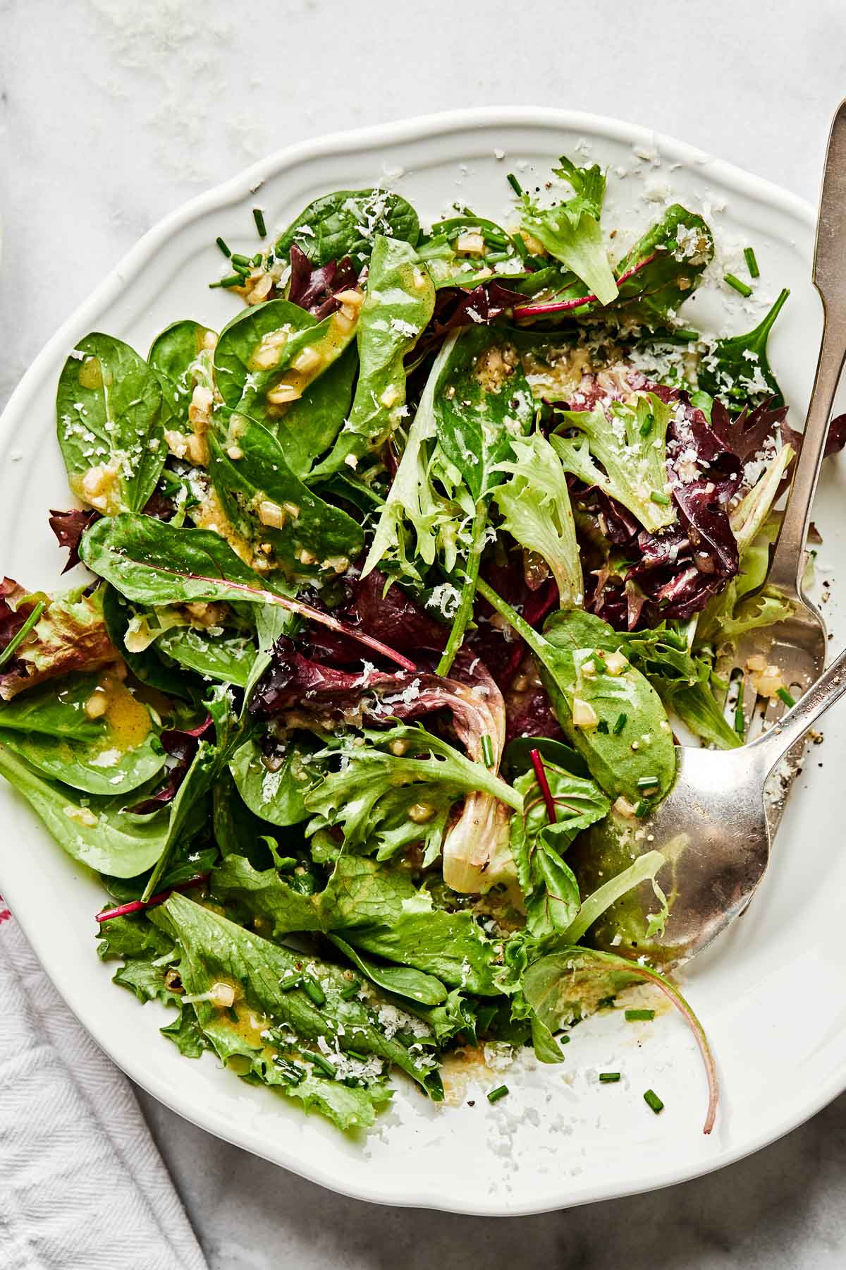 Easy Mixed Green Salad Recipe