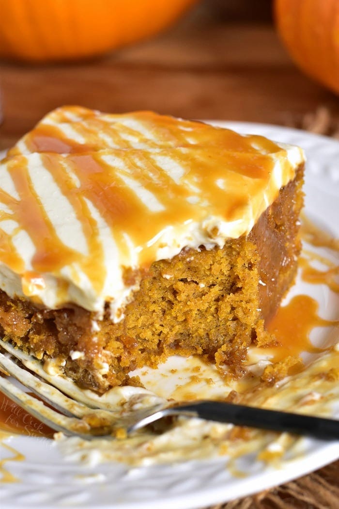 Salted Caramel Pumpkin Cake