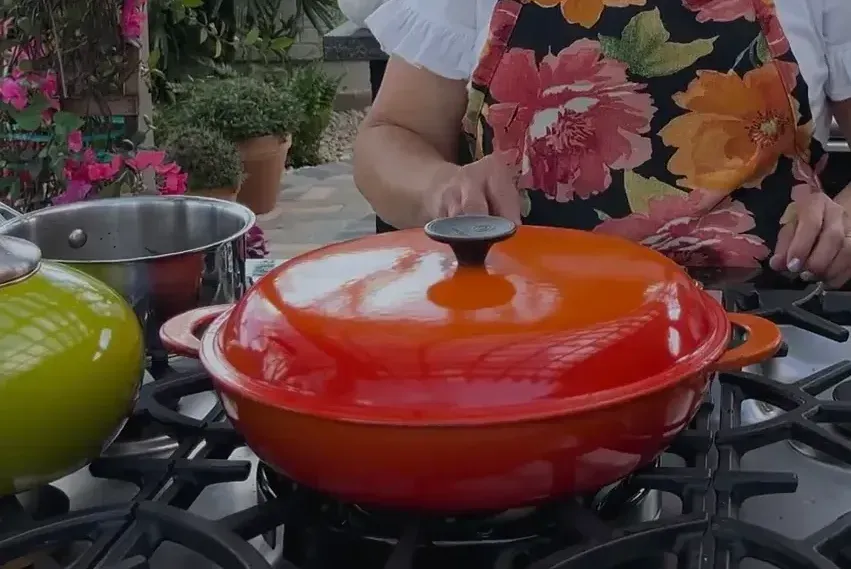 Covering the pan to simmer