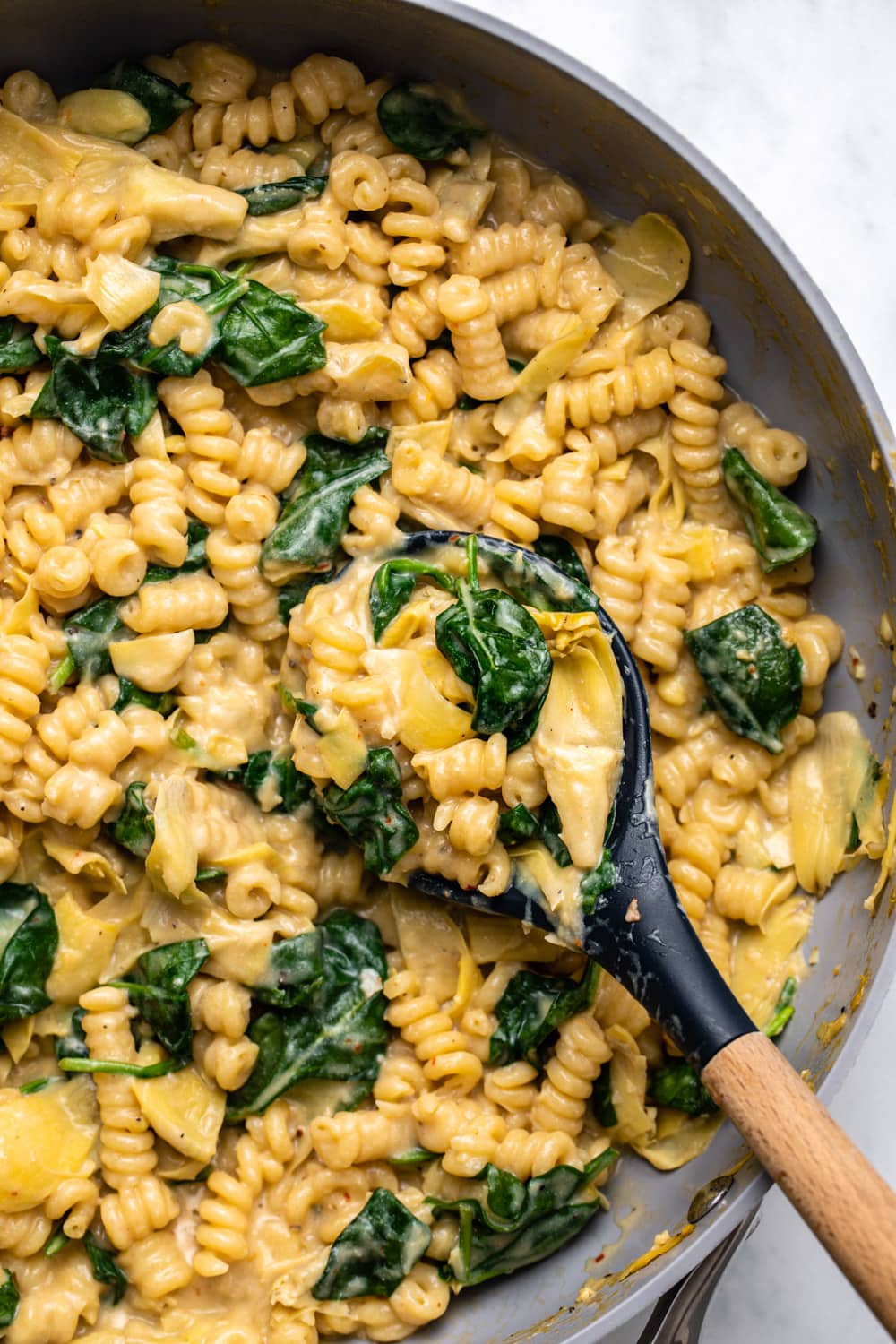 One-Pot Spinach Artichoke Pasta