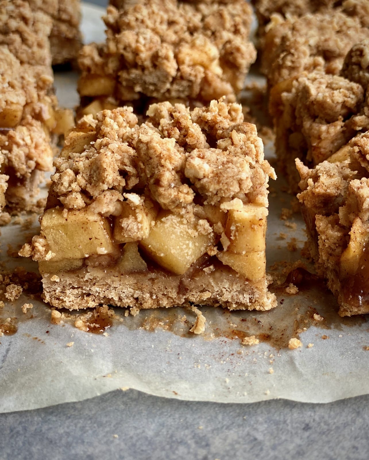 Apple Cinnamon Oatmeal Bars Recipe