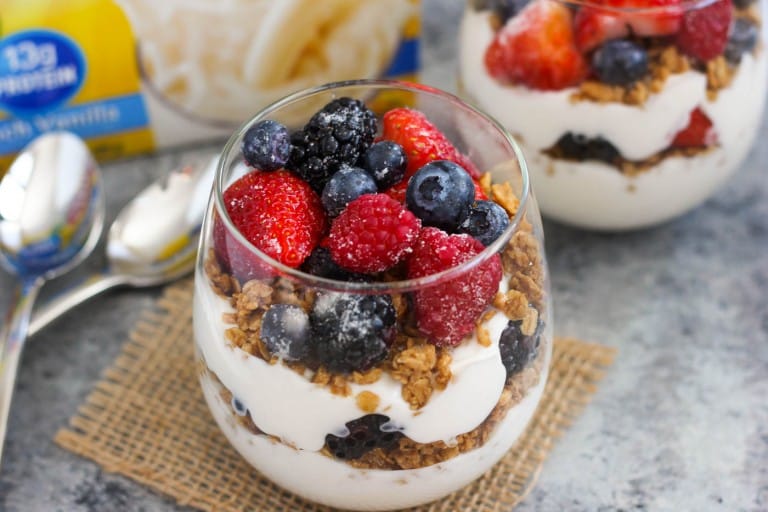 Greek Yogurt Parfait with Honey and Berries