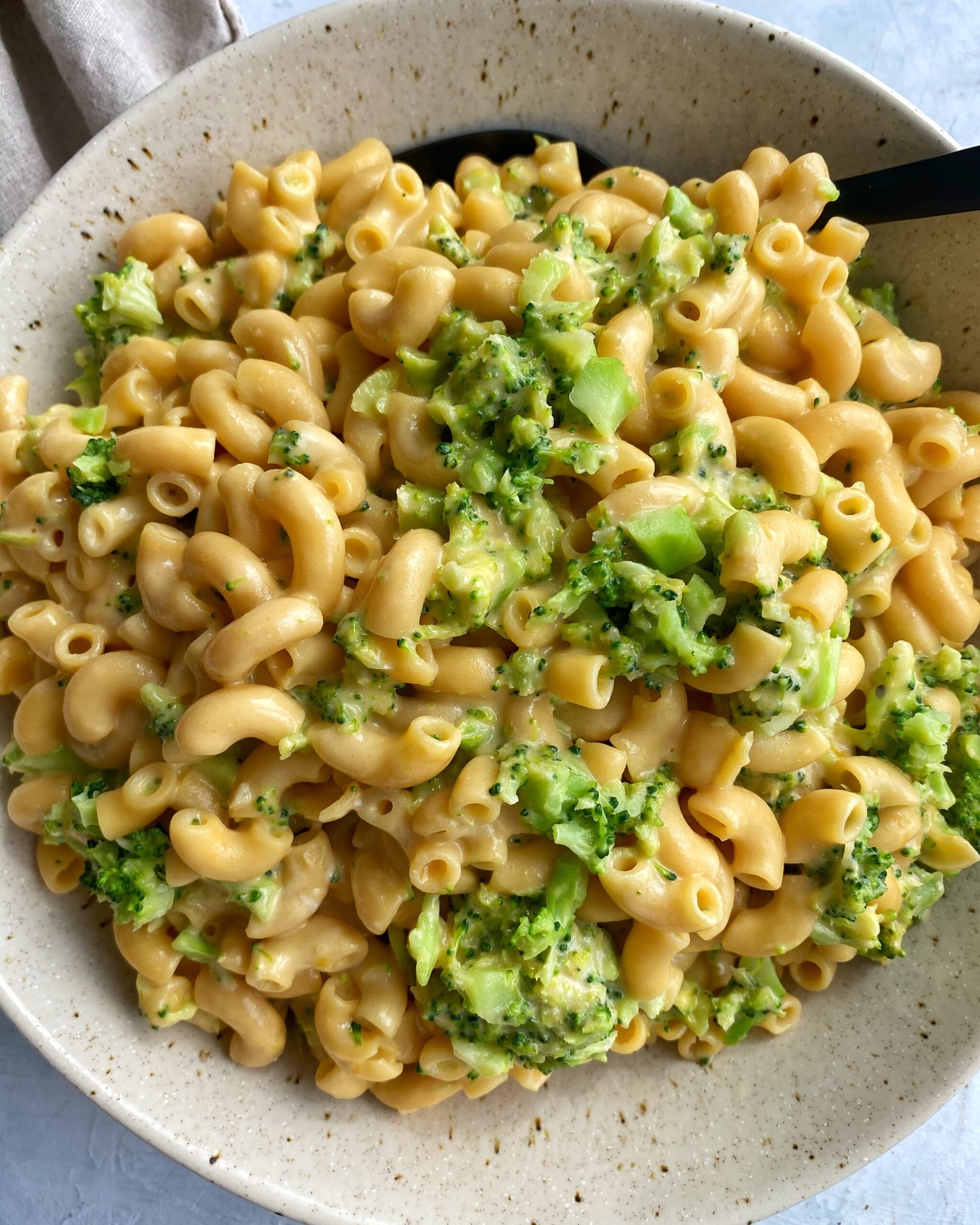 One-Pot Broccoli Cheddar Pasta