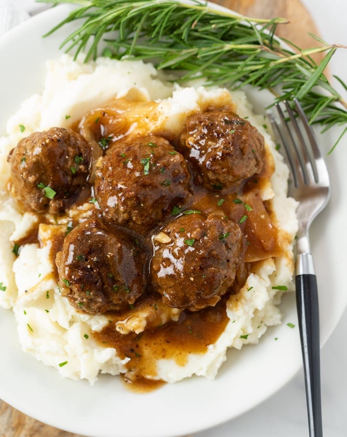 Basic Meatballs and Gravy Recipe