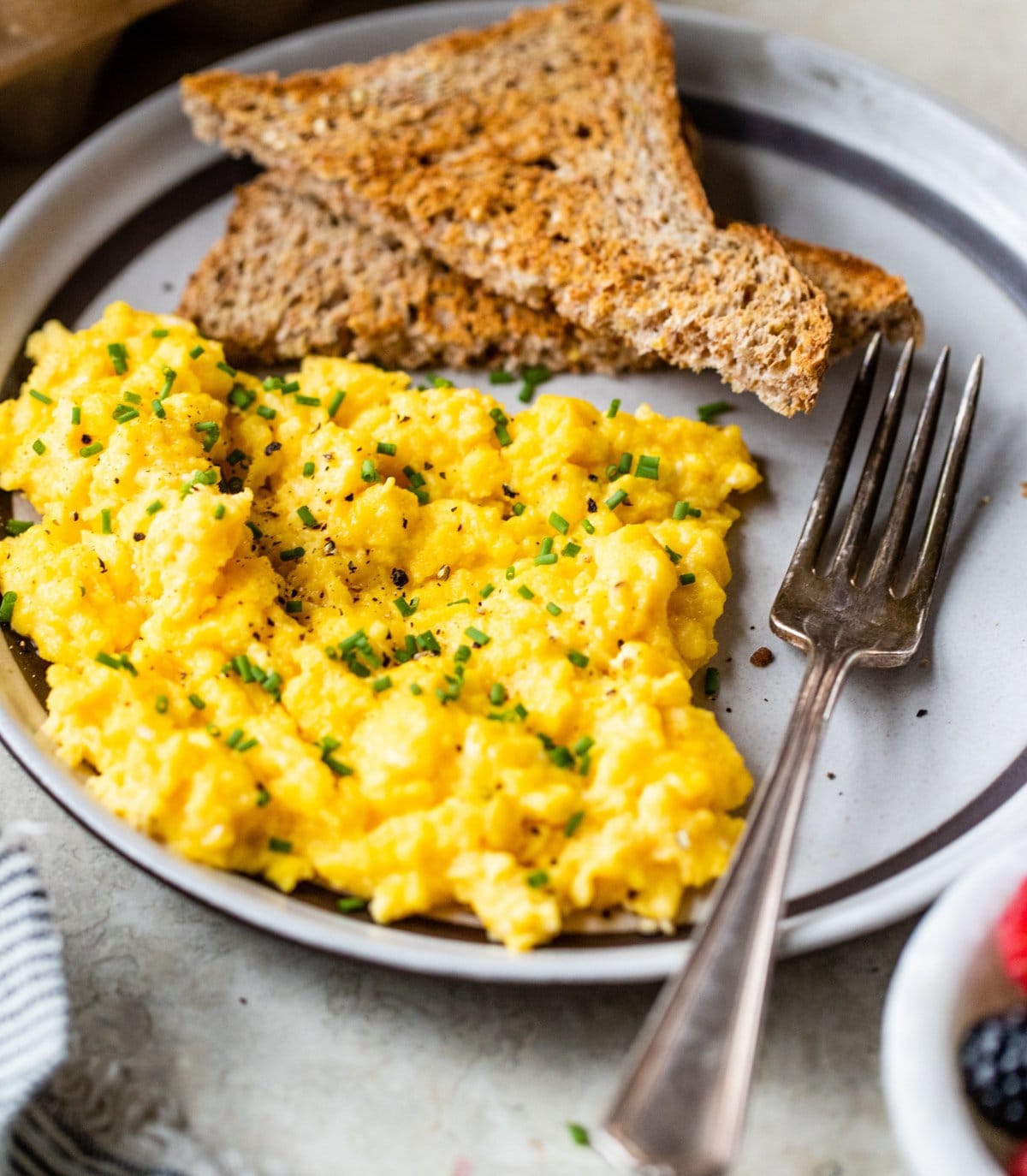2-Minute Scrambled Eggs Recipe
