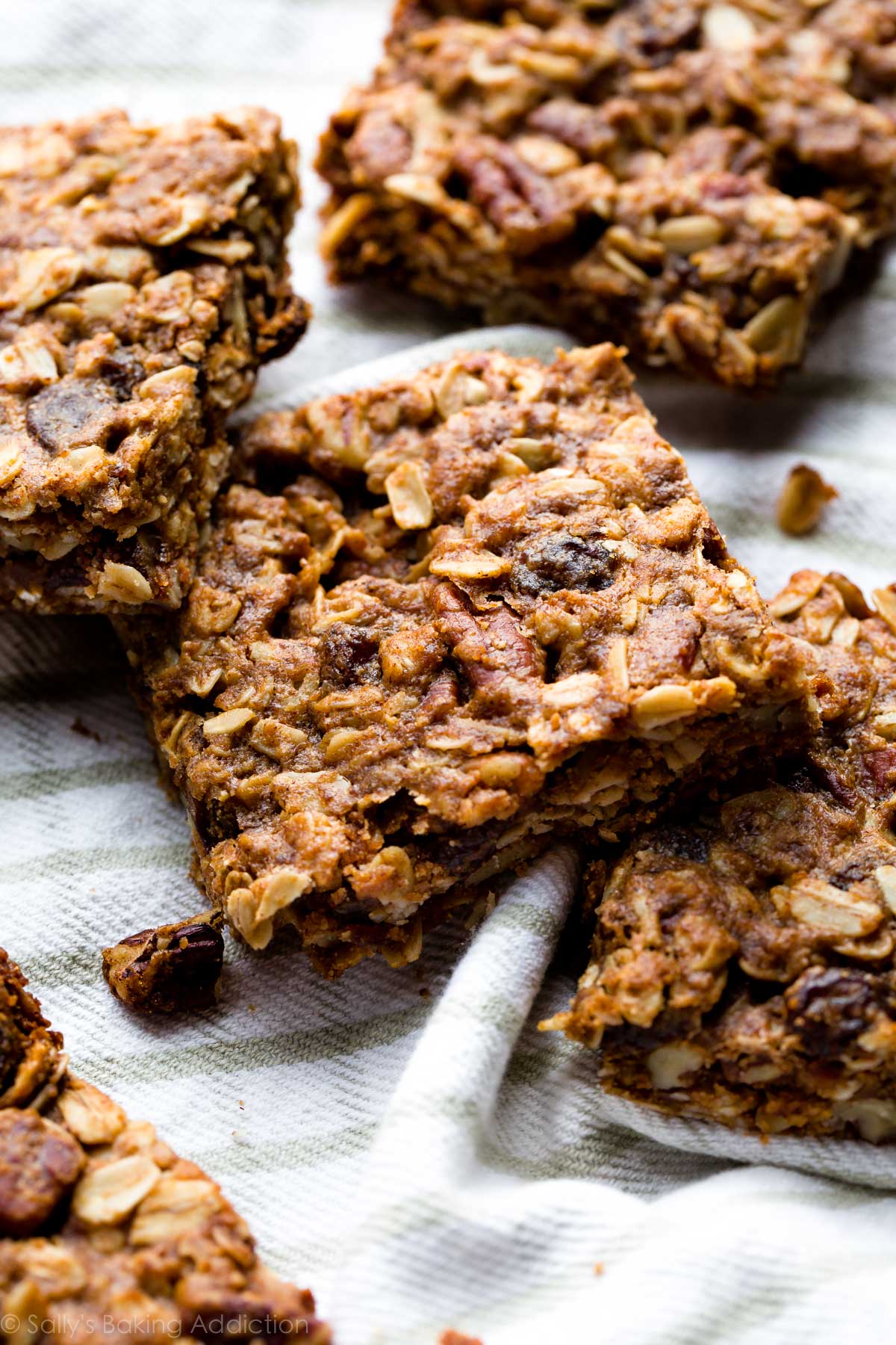 Oatmeal Raisin Breakfast Bars Recipe