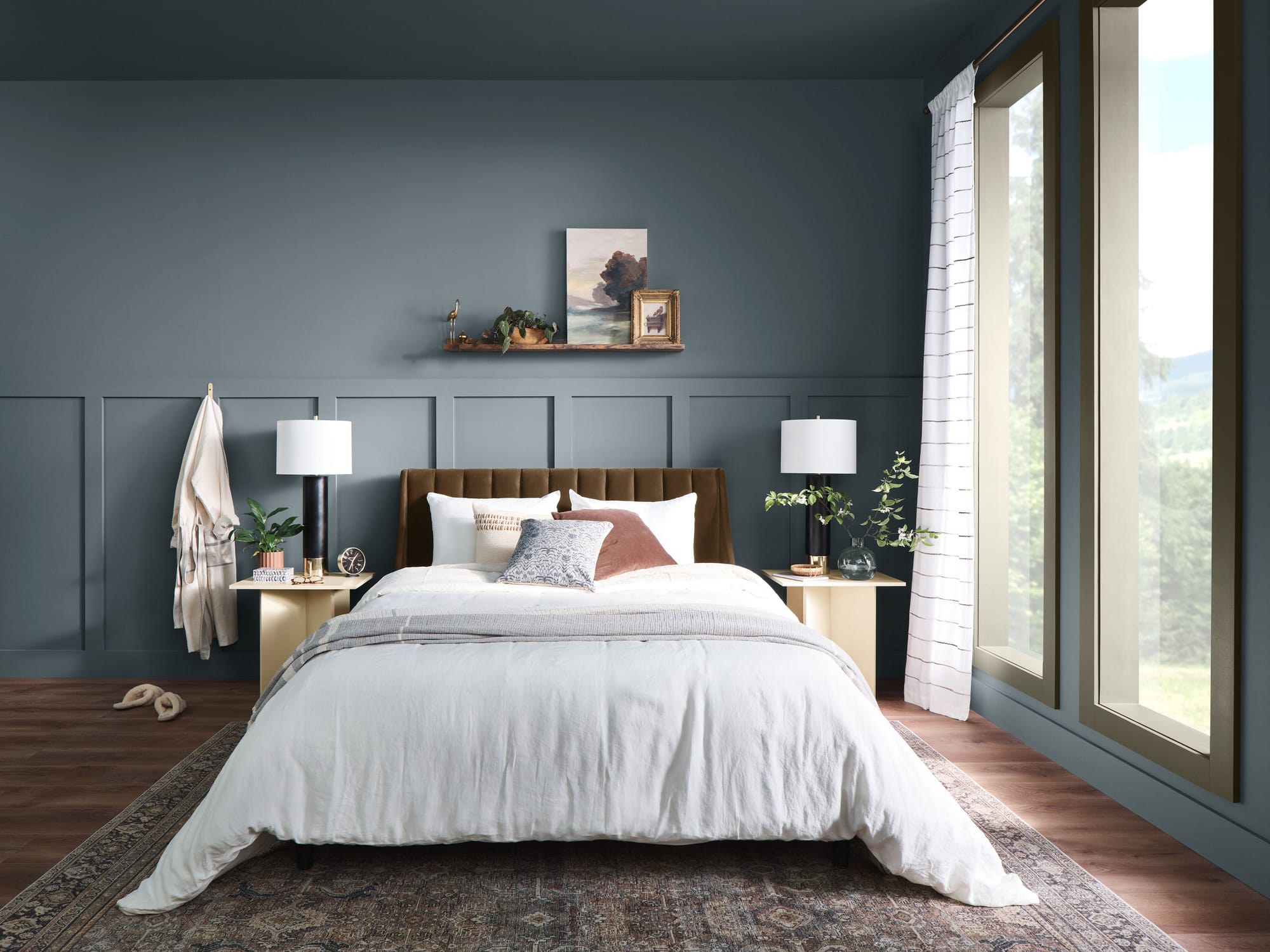 Paint your master bedroom in soothing cool tones