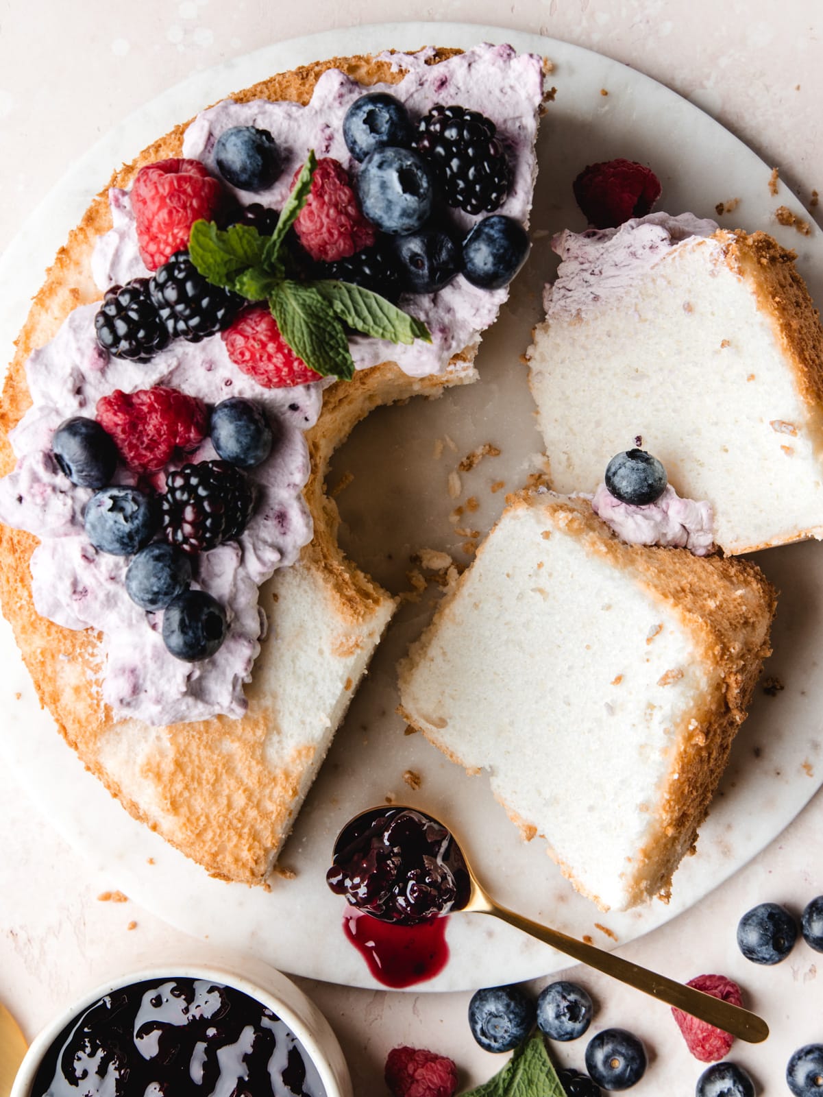 Angel Food Cake with Berries Recipe