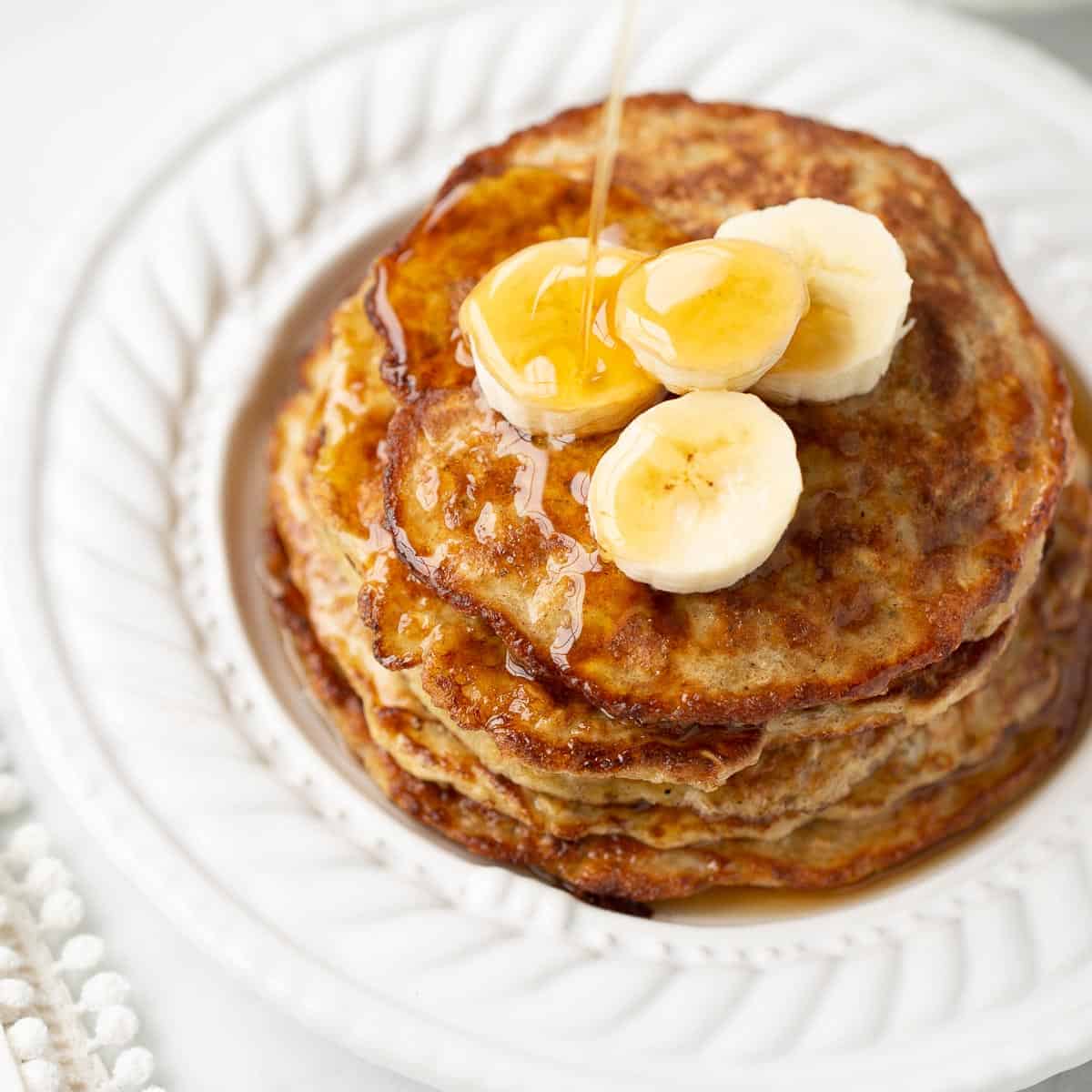 Banana Oatmeal Pancakes