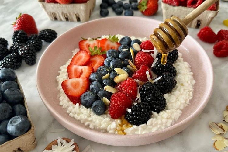Cottage Cheese and Fruit Bowl