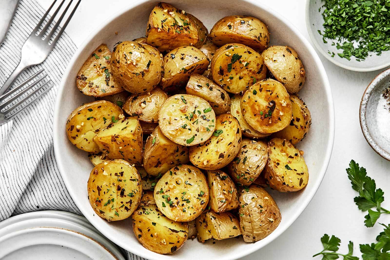 Garlic Roasted Potatoes Recipe