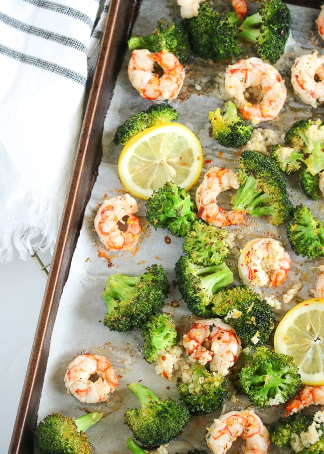 One-Pan Lemon Garlic Shrimp and Broccoli Recipe